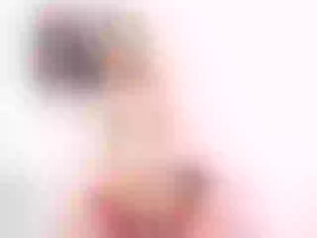 Live sex webcam photo for LouisaCreamy #255045737