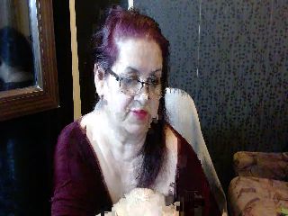 Live sex webcam photo for MissSanjane #252105698