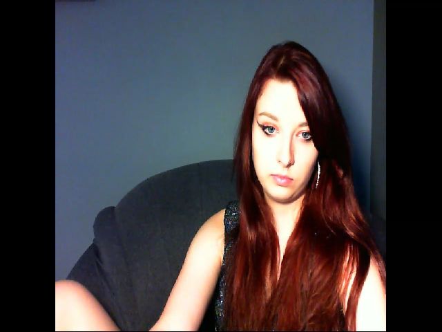 Live sex webcam photo for VirginLuna18 #253833105