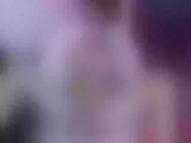 Live sex webcam photo for April_dew #259407105