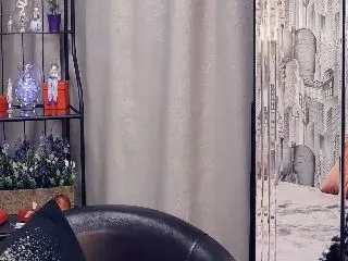 Live sex webcam photo for SandraMia #251850285