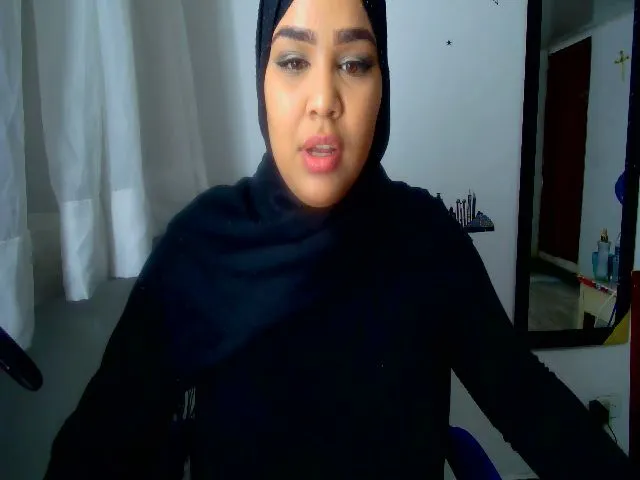 Live sex webcam photo for Shalyn_ #253952061