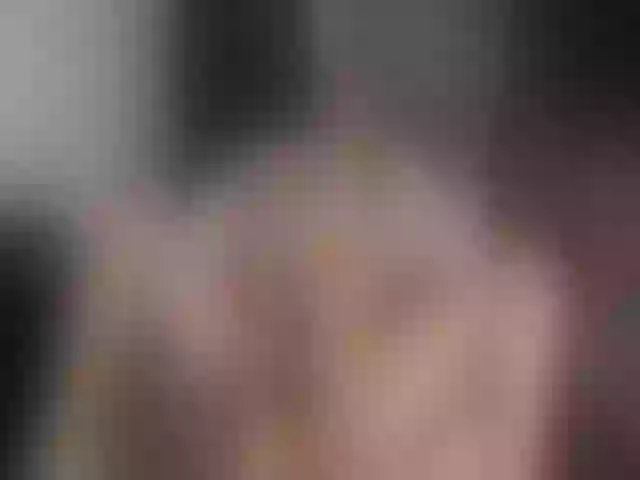 Live sex webcam photo for April_dew #254342436