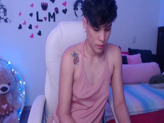 Live sex webcam photo for Laura_R23 #263227299