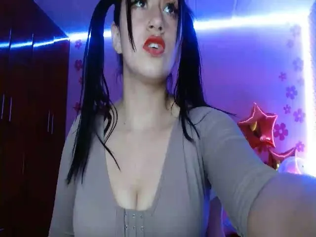 Live sex webcam photo for Karinadirtxx #257262162