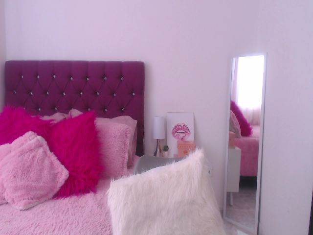 Live sex webcam photo for SamPuckett #263113571