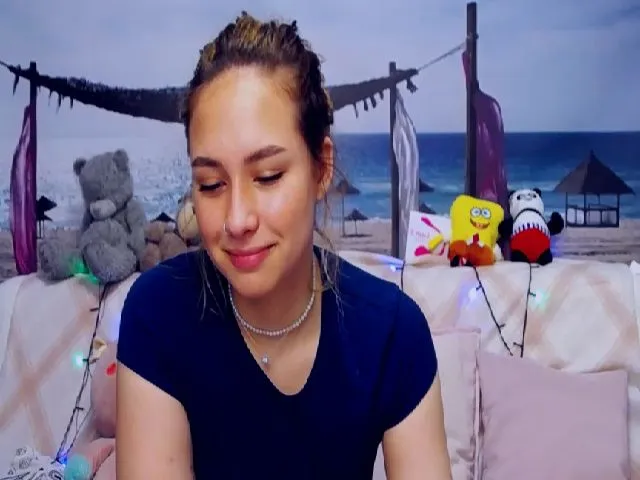 Live sex webcam photo for AlisMonrov18 #255210911