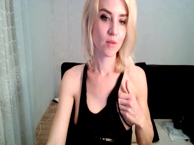 Live sex webcam photo for Bella_Frost #262763425