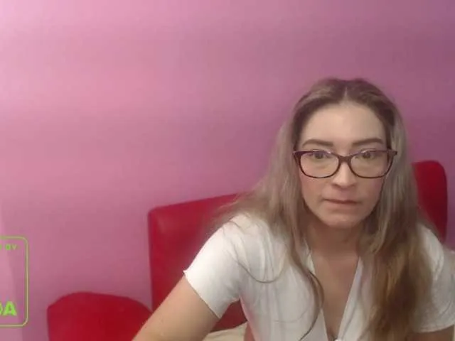 Live sex webcam photo for jeniferblanco #250976203