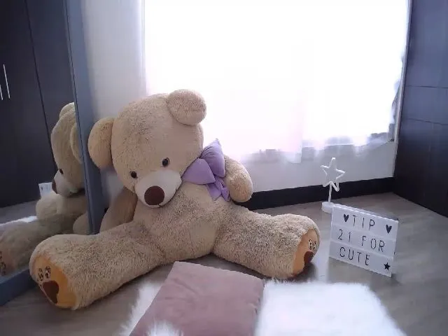 Live sex webcam photo for Hellenn #261637562