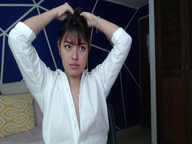 Live sex webcam photo for Angelin_cute #257534867