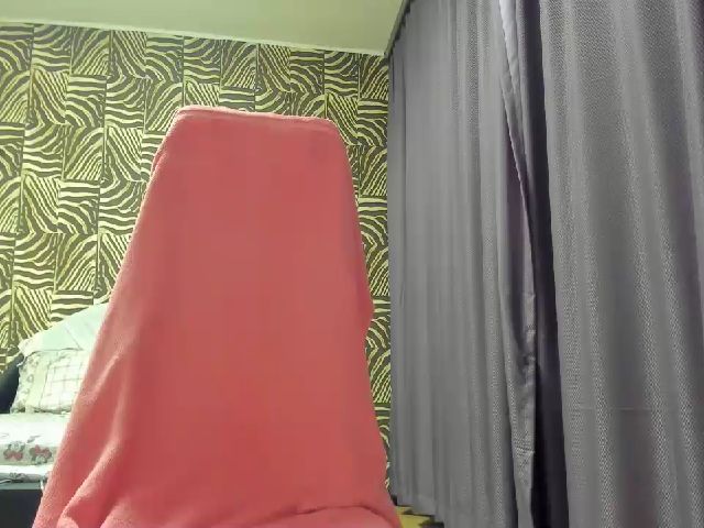 Live sex webcam photo for Blondyhotxx #252607566