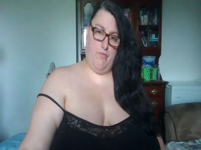 Live sex webcam photo for metalchick420 #254823367