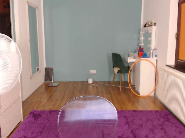 Live sex webcam photo for Conny___ #260338280