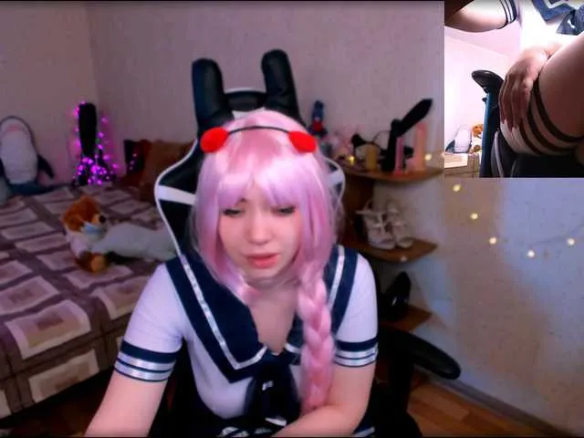 Live sex webcam photo for MiaUnicorn #244647193