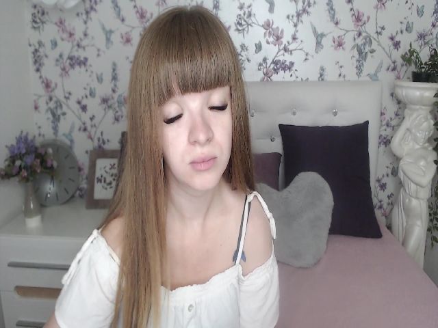 Live sex webcam photo for Ssexy_Kitty #255969029