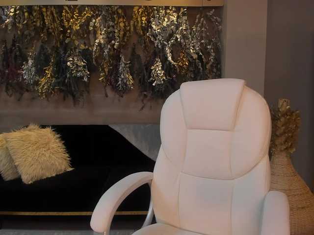 Live sex webcam photo for AlexaField #287990948