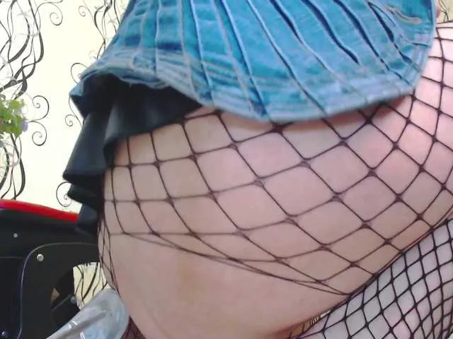 Live sex webcam photo for MyFemdom #245751824