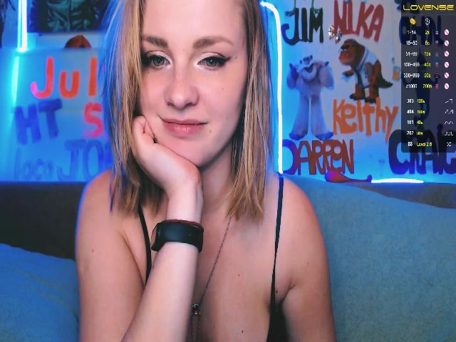 Live sex webcam photo for Nika_Cakes #257862760