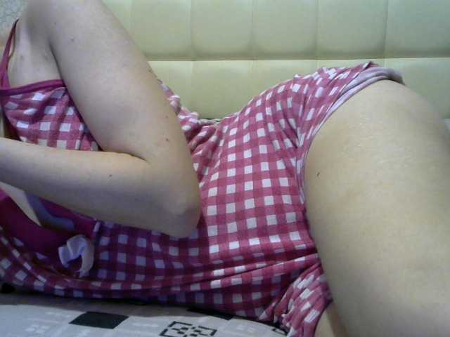 Live sex webcam photo for Saraoff82 #240990769