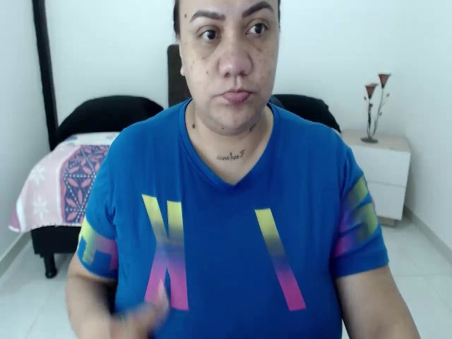 Live sex webcam photo for KimmyStone #253417479