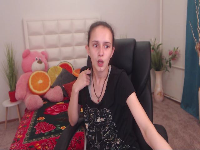 Live sex webcam photo for IrisNichols #260981246