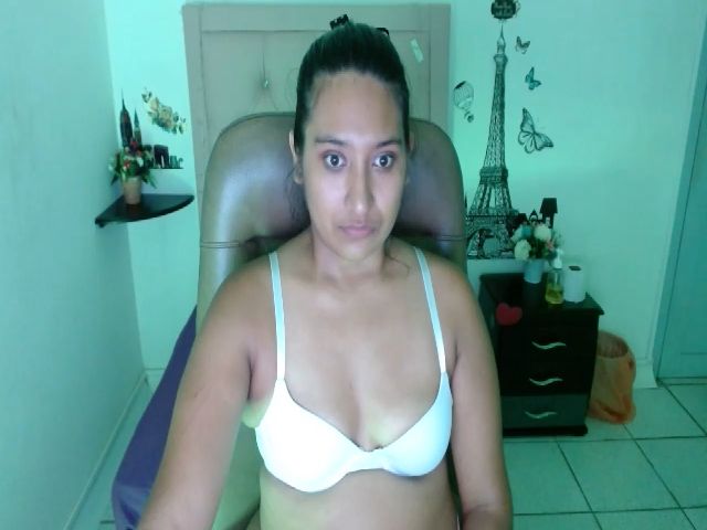 Live sex webcam photo for Camilasweeet_ #261269450