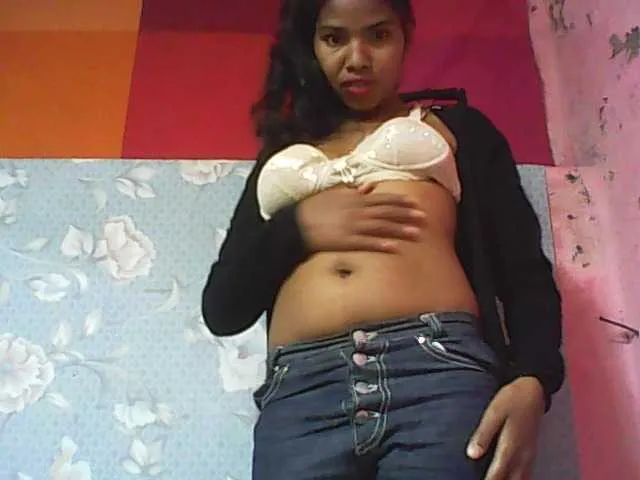 Live sex webcam photo for cutesmallhot #256712333