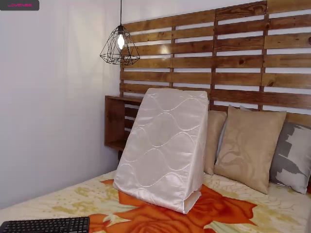 Live sex webcam photo for Katsumi_zenn #253285716