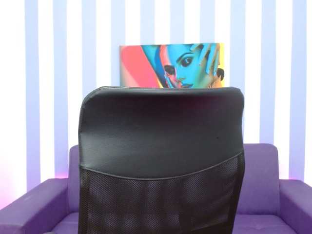 Live sex webcam photo for kim-rose69 #247128800