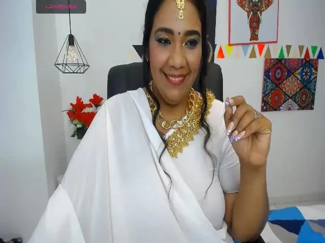 Live sex webcam photo for IndianMama #259418924