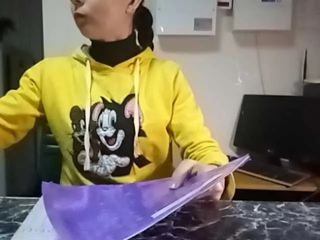 Live sex webcam photo for caroliiine #241180719