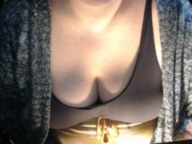 Live sex webcam photo for mayalove4u #241424835