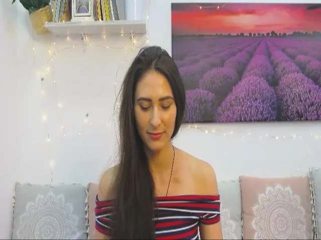 Live sex webcam photo for MaraW #253790862