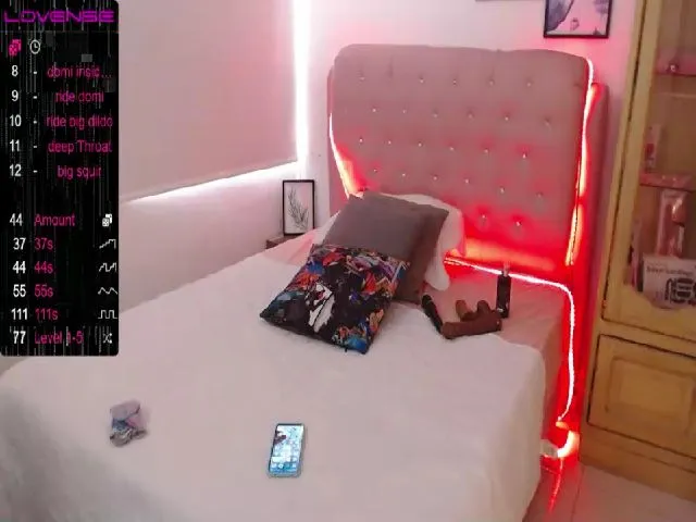 Live sex webcam photo for jessikplayhot #264500014