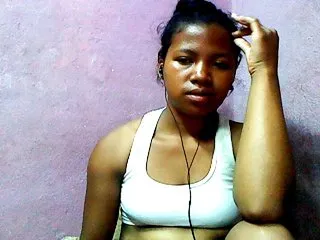 Live sex webcam photo for Metissia #240685615