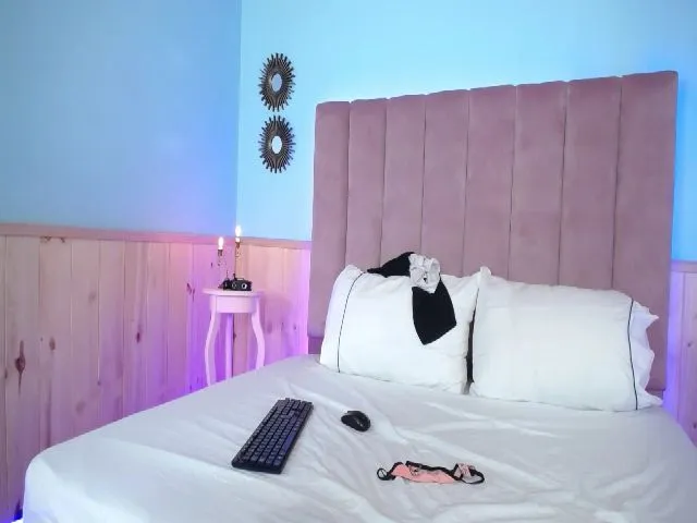 Live sex webcam photo for HardorDie #257032393