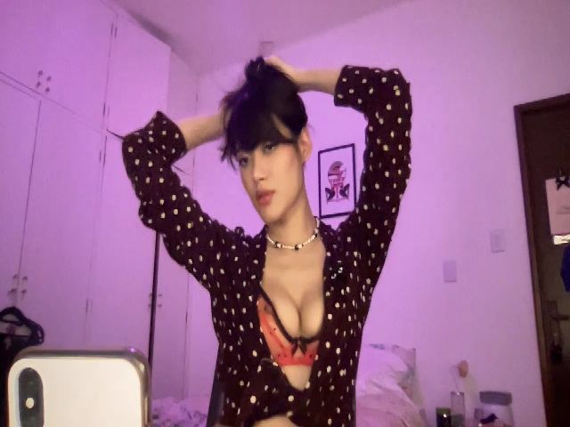 Live sex webcam photo for GueishaLulu #256080009