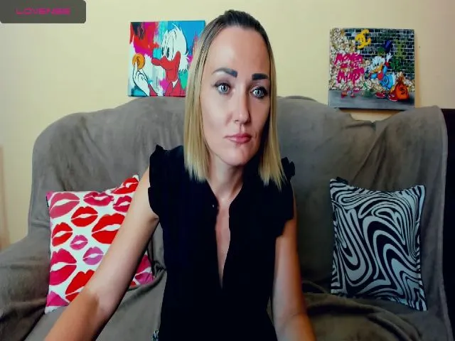 Live sex webcam photo for SecretDream #265452288