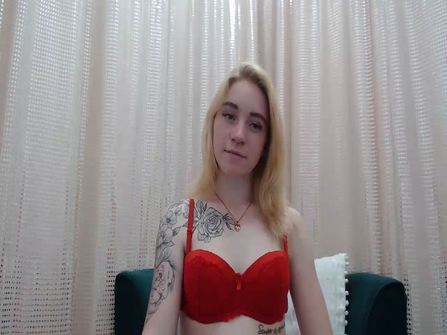 Live sex webcam photo for RedBerryy #259118193