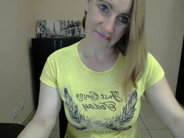 Live sex webcam photo for ChloePlay #253343721