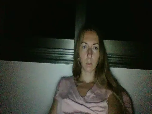 Live sex webcam photo for CheelyWilly #256049713