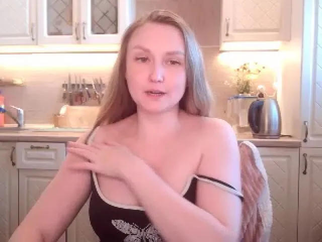 Live sex webcam photo for JaneGrey111 #254726074