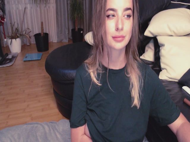 Live sex webcam photo for An_Basset #252348515