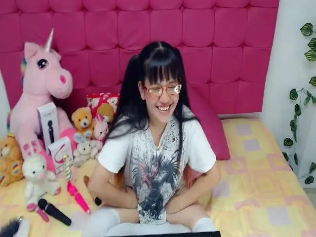 Live sex webcam photo for Pink_queenn #254745552