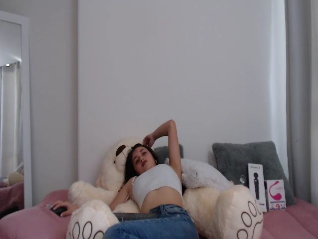 Live sex webcam photo for Anie_sweet #265049175