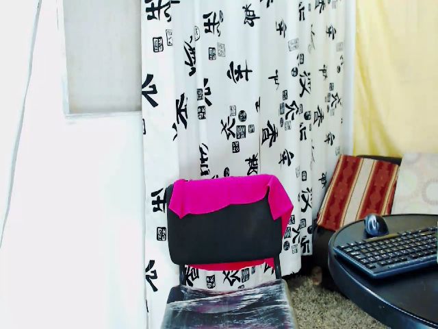 Live sex webcam photo for samanttafoxxx #260963736