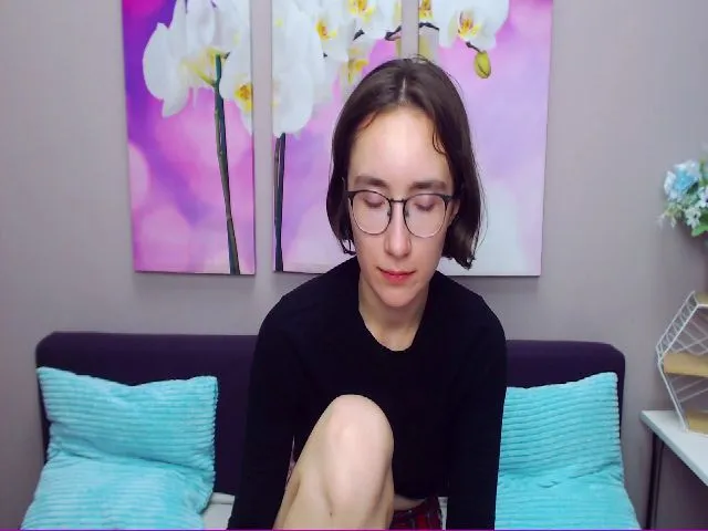 Live sex webcam photo for CleverAlexiss #253584864