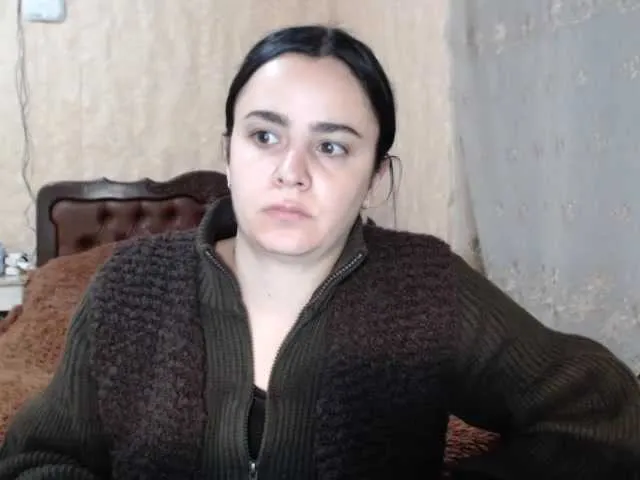 Live sex webcam photo for Katernia48 #240975751