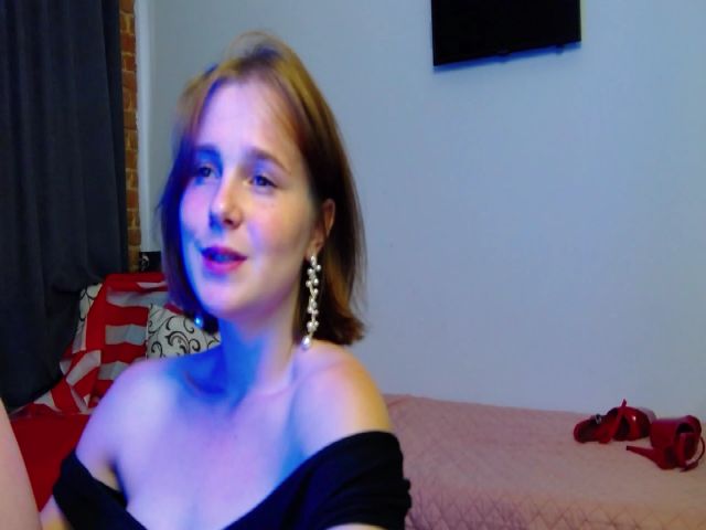 Live sex webcam photo for CindyWood #254522495